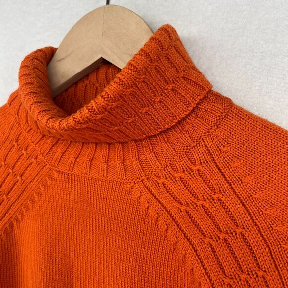 REAL CLOTHES Sweater Womens P Petite Wool Turtleneck SAKS FIFTH AVENUE Orange HK - Picture 1 of 13